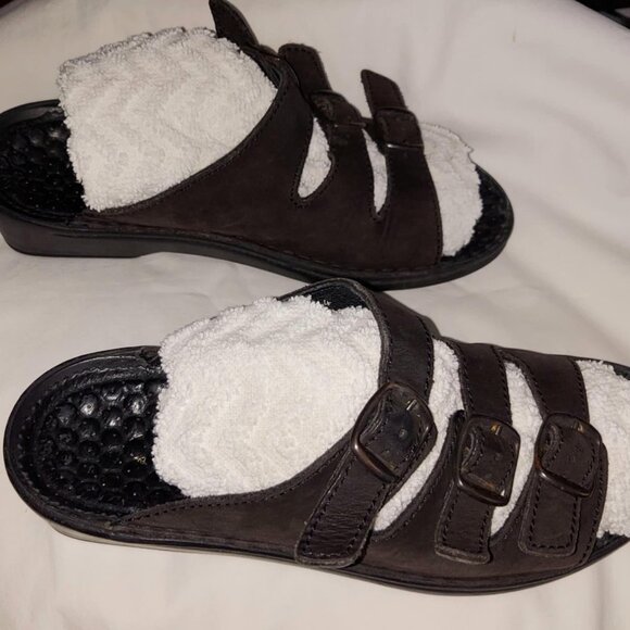 Josef Seibel Black Air Massage 3 buckle  Sandals Size 36  sz 5.5 or 6 preowned - Picture 5 of 8